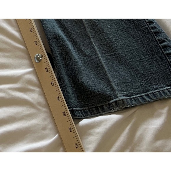 l.e.i. Women's Junior Flared Leg Low Rise Jeans Size 9 Faded Denim Y2K - Picture 10 of 11